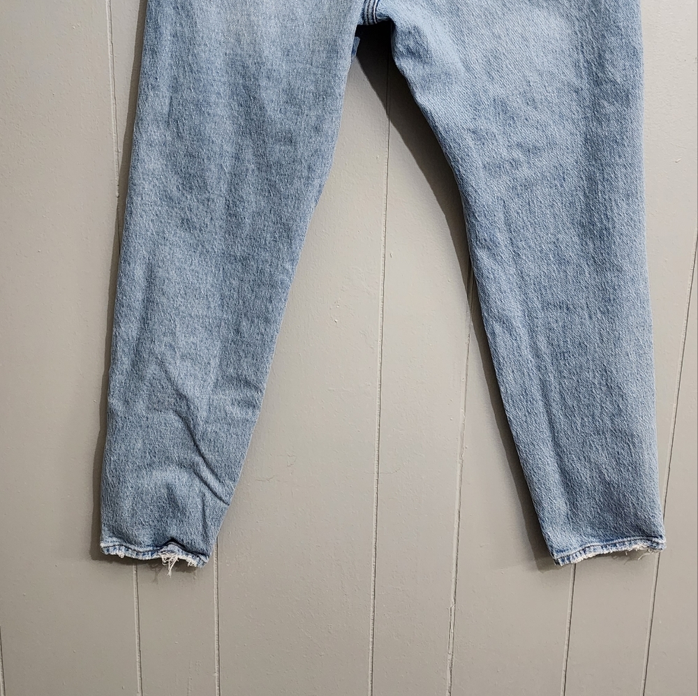 Madewell Relaxed Taper Light Was Jeans - Picture 6 of 11